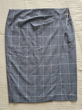 DKNY Blue and White Plaid Tailored Knee Length Pencil Skirt for Work Office - 10